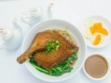 Mì vịt tiềm ngon gần nửa thế kỷ